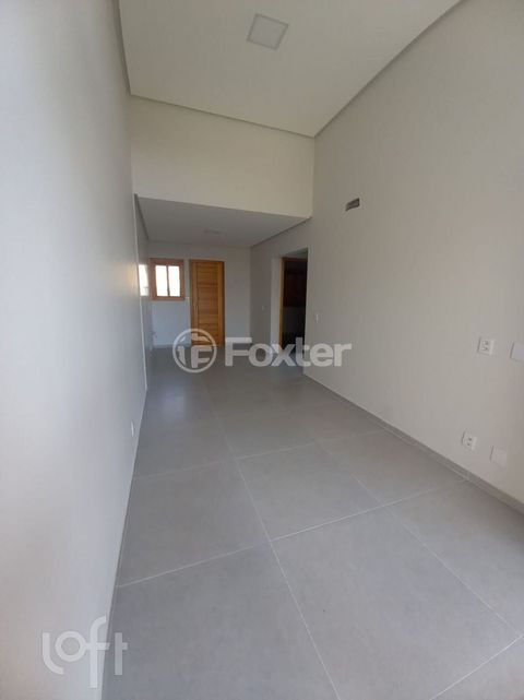 Image 5 - 885734