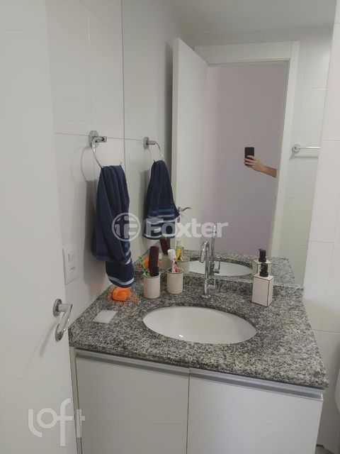 Image 8 - 885748