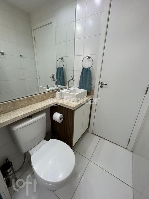 Image 14 - 885767