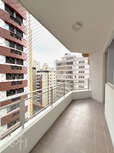 Image 3 - 885771