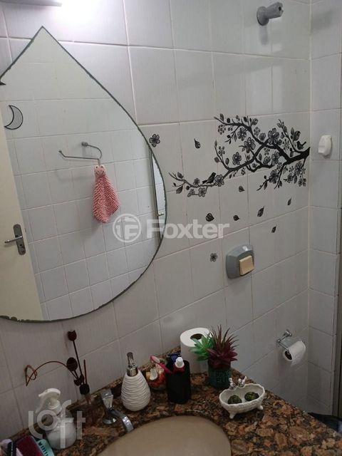 Image 5 - 885779