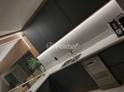 Image 7 - 885784
