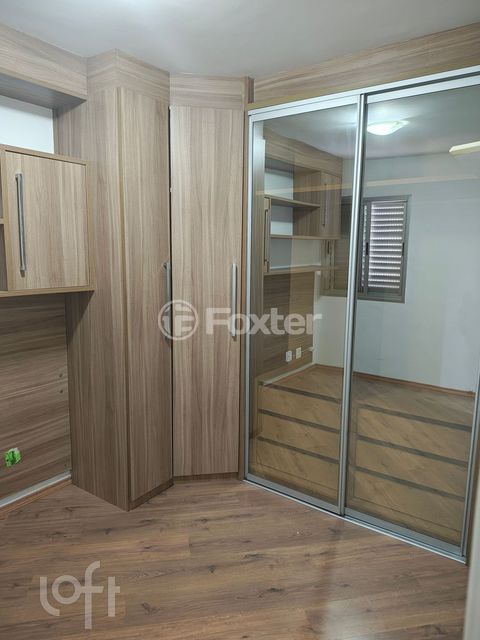 Image 9 - 885811