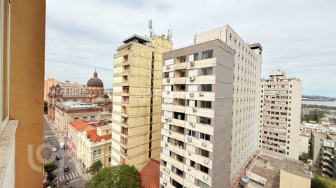 Image 13 - 885812