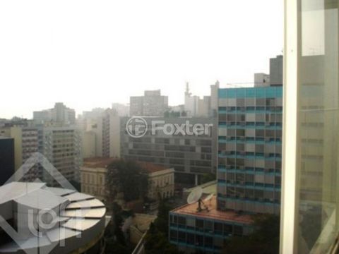Image 3 - 885812
