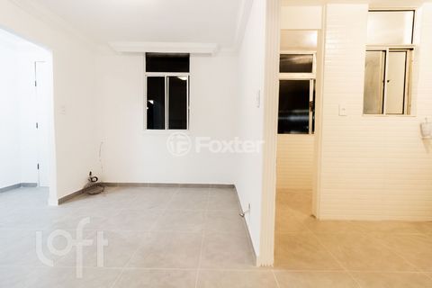 Image 1 - 885813