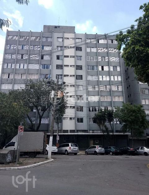 Image 7 - 885816