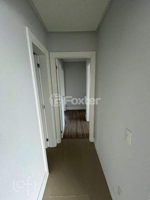 Image 4 - 885821