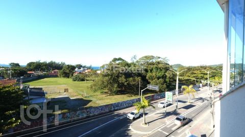 Image 19 - 885833