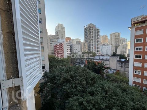 Image 6 - 885838