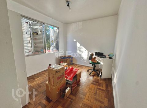Image 12 - 885841