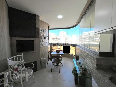 Image 7 - 885843
