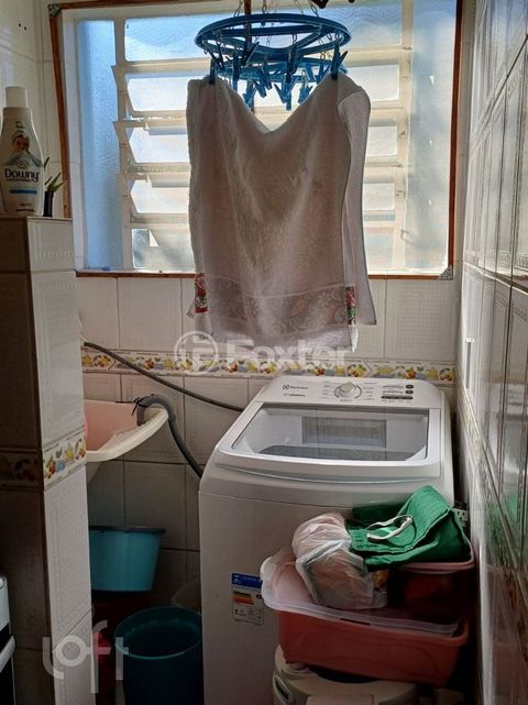 Image 8 - 885847