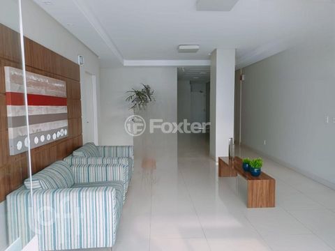Image 4 - 885852