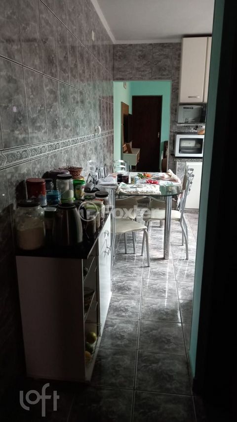 Image 3 - 885853