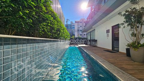 Image 16 - 885866