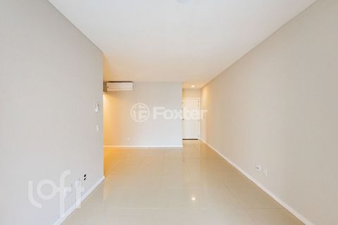 Image 4 - 885867