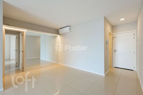 Image 3 - 885867