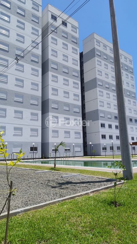 Image 10 - 885878