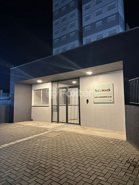 Image 7 - 885878