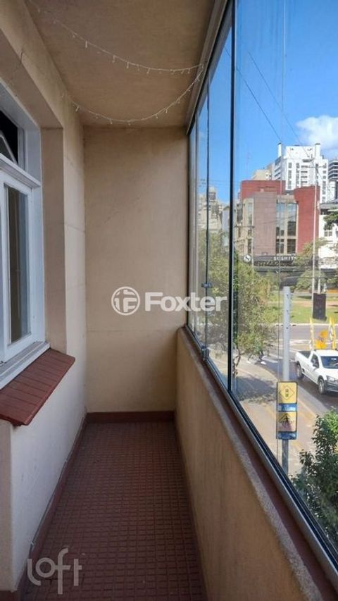 Image 5 - 885911