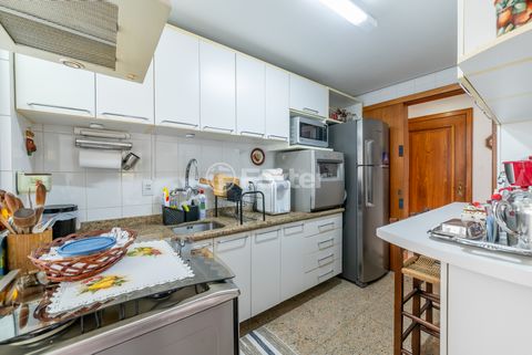 Image 9 - 885923