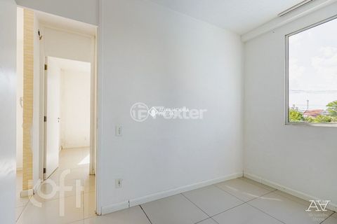 Image 7 - 885946