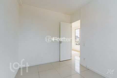 Image 9 - 885946