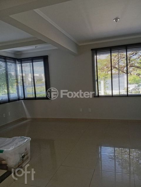 Image 7 - 885963