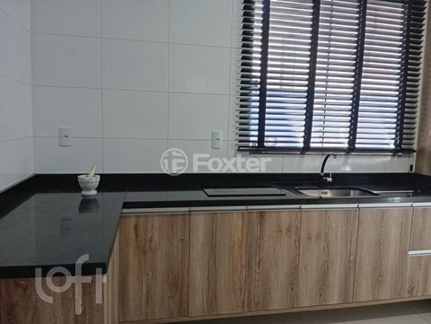 Image 9 - 885963