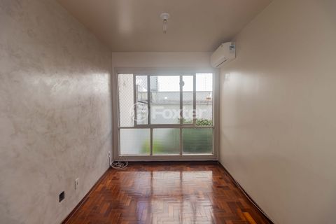 Image 2 - 885964