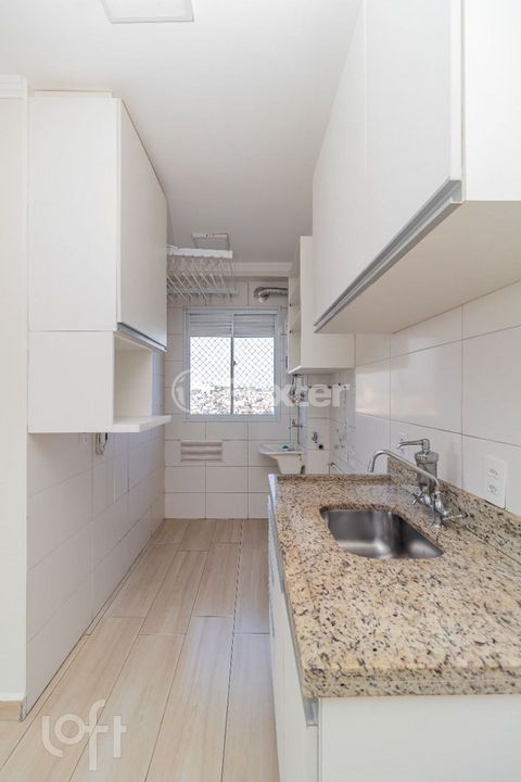 Image 17 - 885974