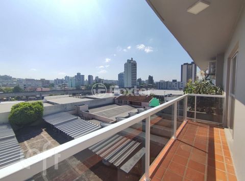 Image 10 - 885988