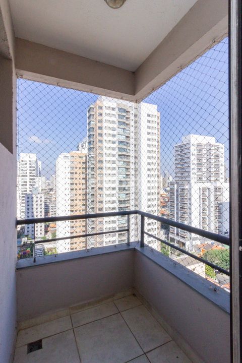 Image 18 - 886086