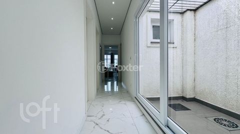 Image 9 - 886106