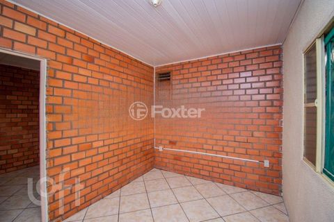 Image 8 - 886110
