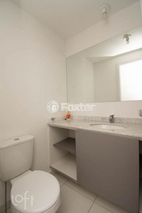 Image 19 - 886113