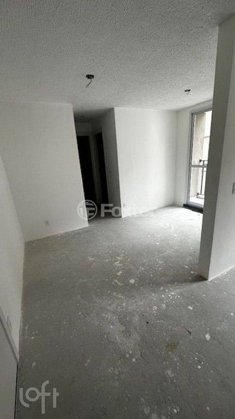 Image 6 - 886114