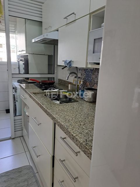 Image 3 - 886123
