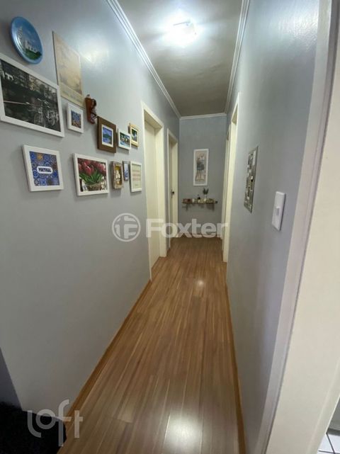Image 8 - 886125
