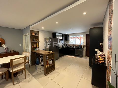 Image 1 - 886127