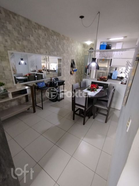 Image 7 - 886133