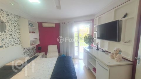 Image 8 - 886134