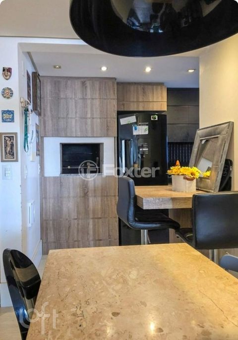 Image 8 - 886135