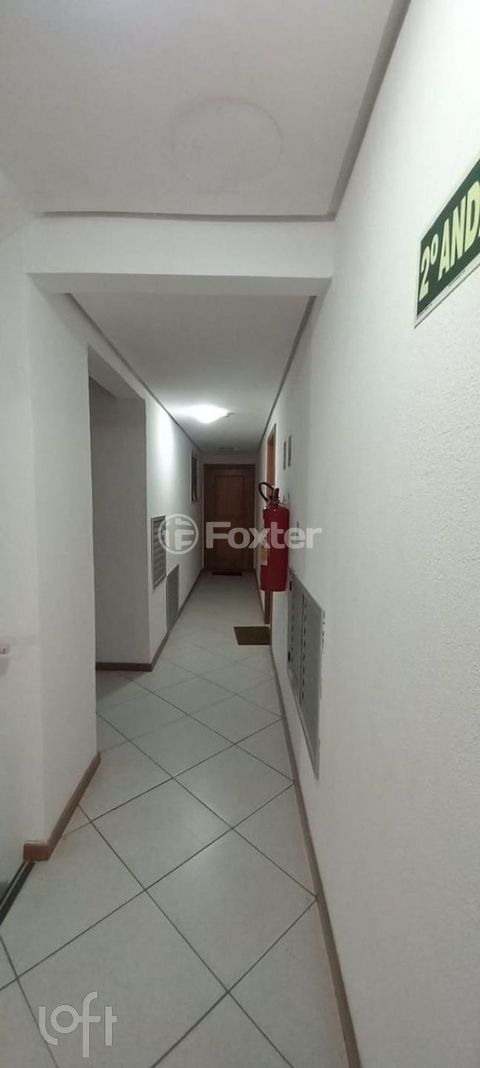 Image 17 - 886150