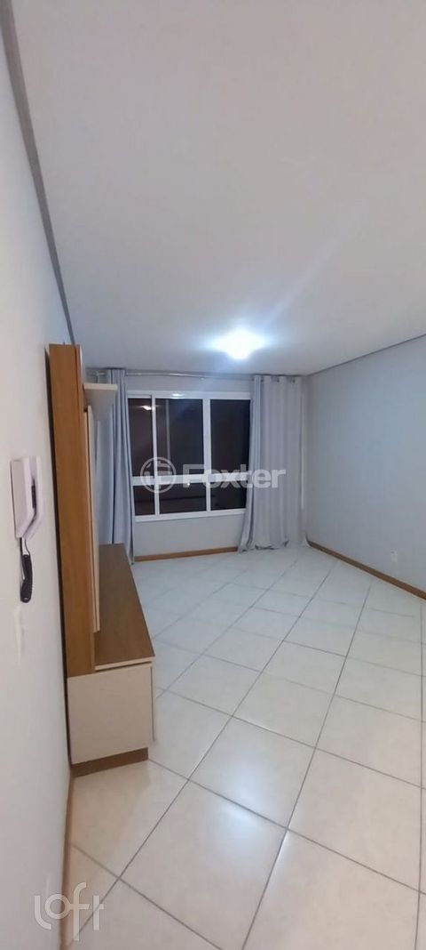 Image 8 - 886150