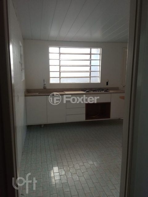 Image 8 - 886160
