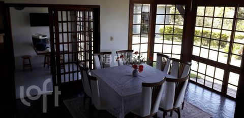 Image 10 - 886175