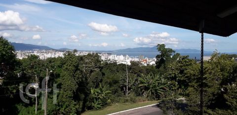 Image 13 - 886175