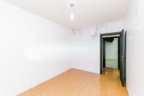 Image 10 - 886196